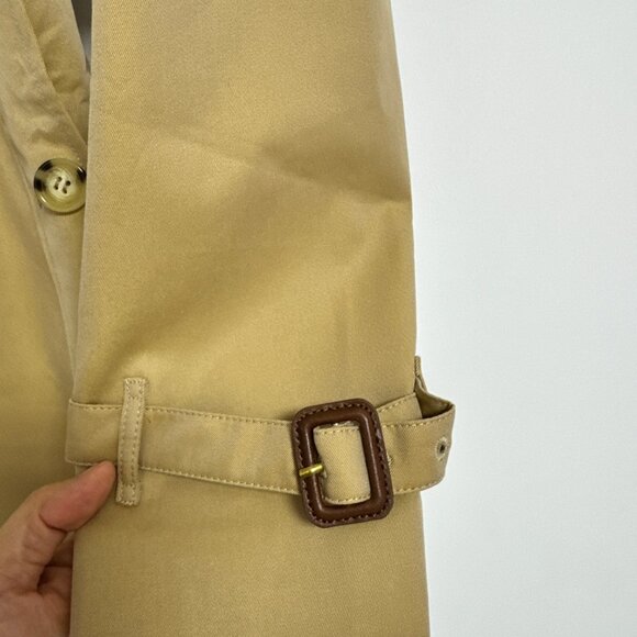 Burberry Short Chelsea Heritage Trench Coat - Picture 10 of 15